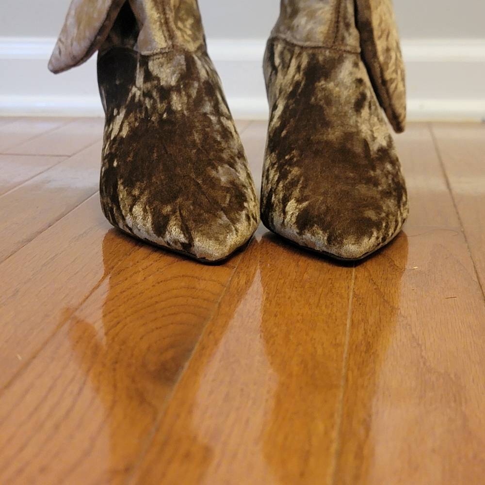 Elegant Brown Velvet Women's Boots